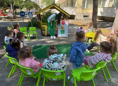 Тематичен ден по безопасност на движението по пътищата (БДП) в ДГ 